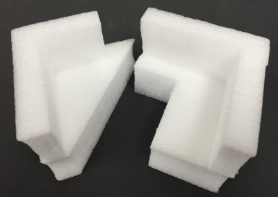 Reusable tote with layered dividers for small assemblies