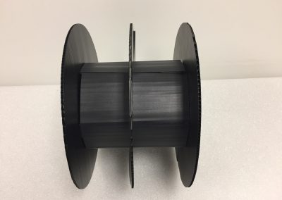 Returnable rack packaging protecting painted parts