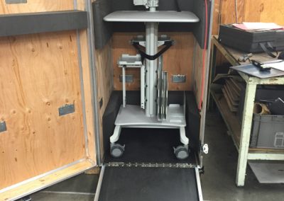 Large returnable case insert holding finished parts
