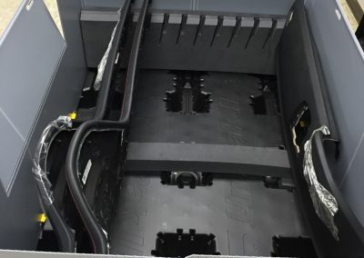 Returnable dashboard and interior part packaging for automotive assembly